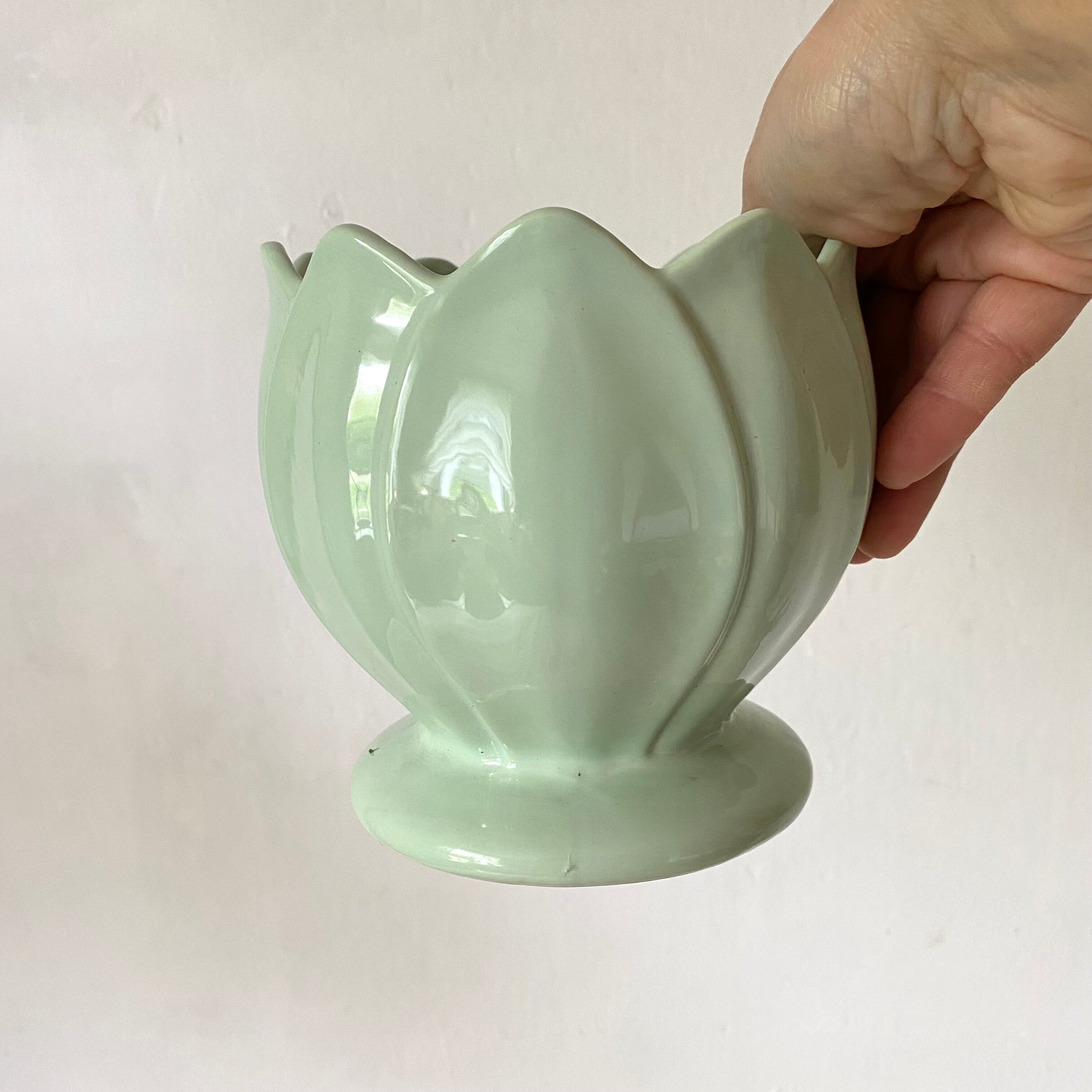 Cache pot lotus flower 80s