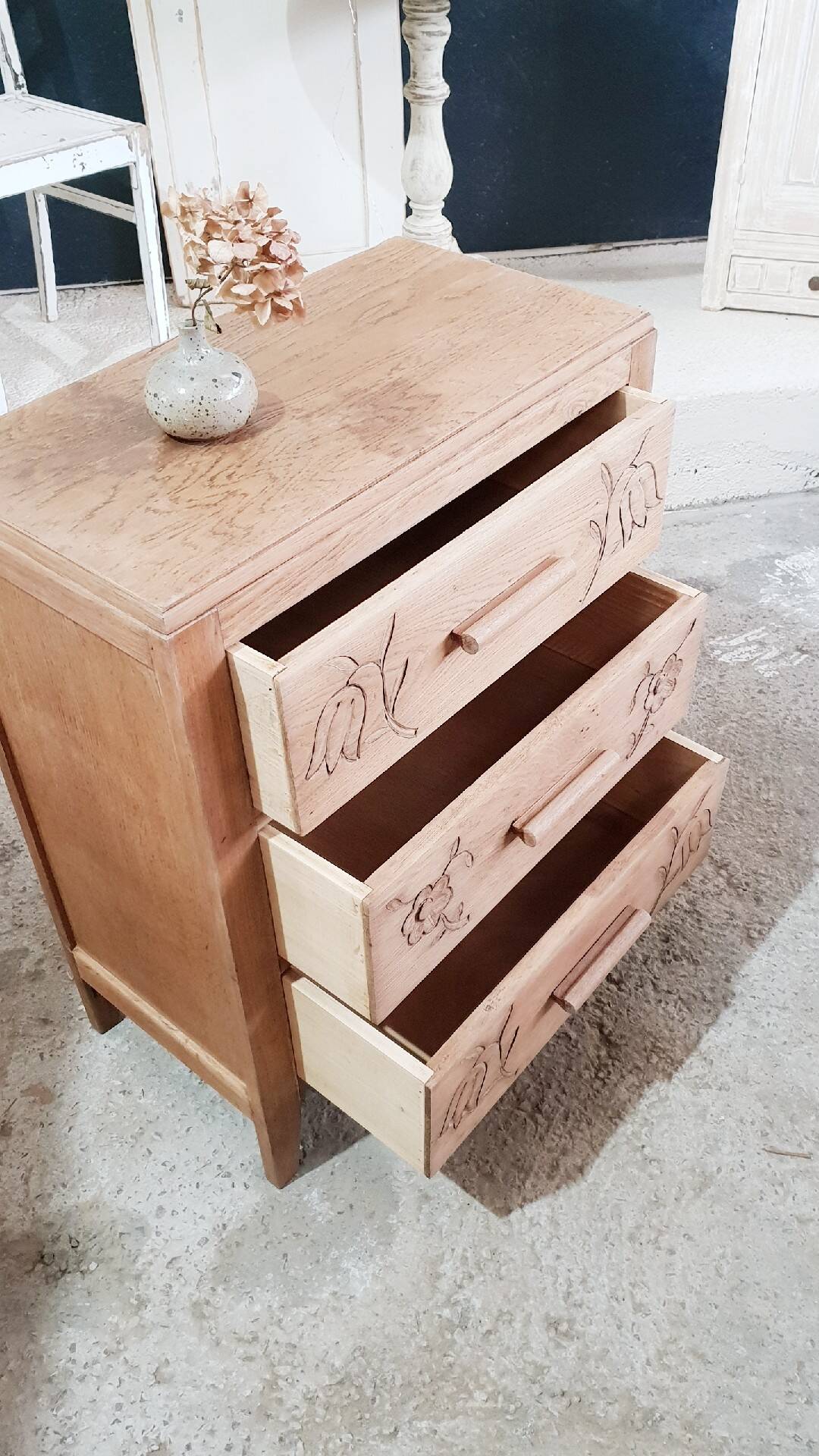 Vintage chest of drawers