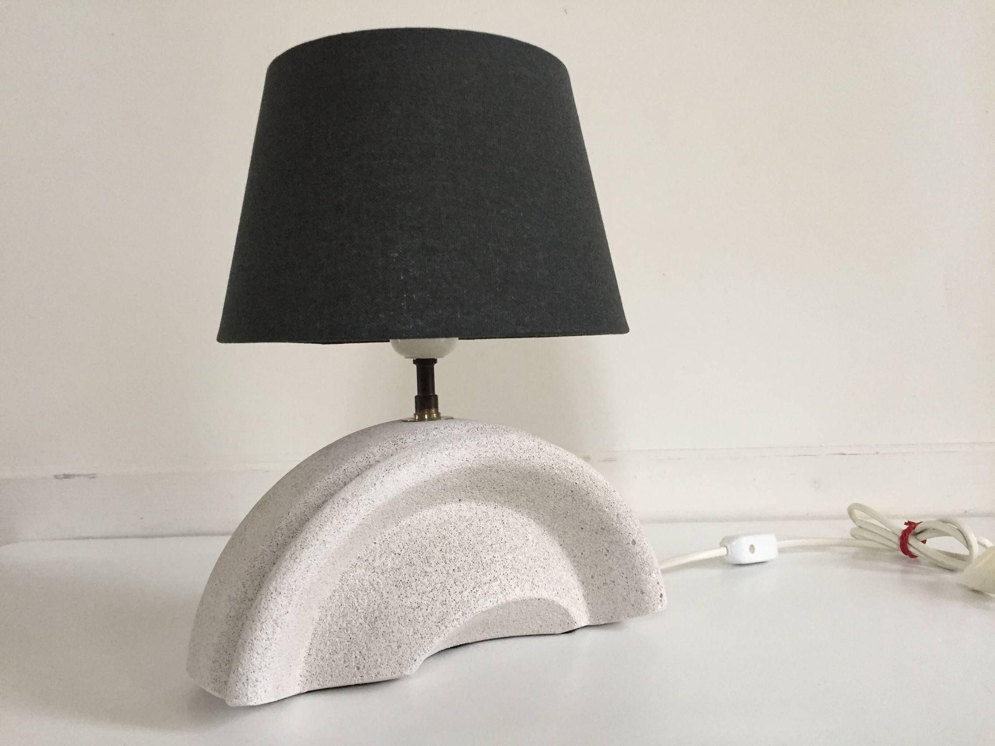 Lampe béton cellulaire façon Albert Tormos