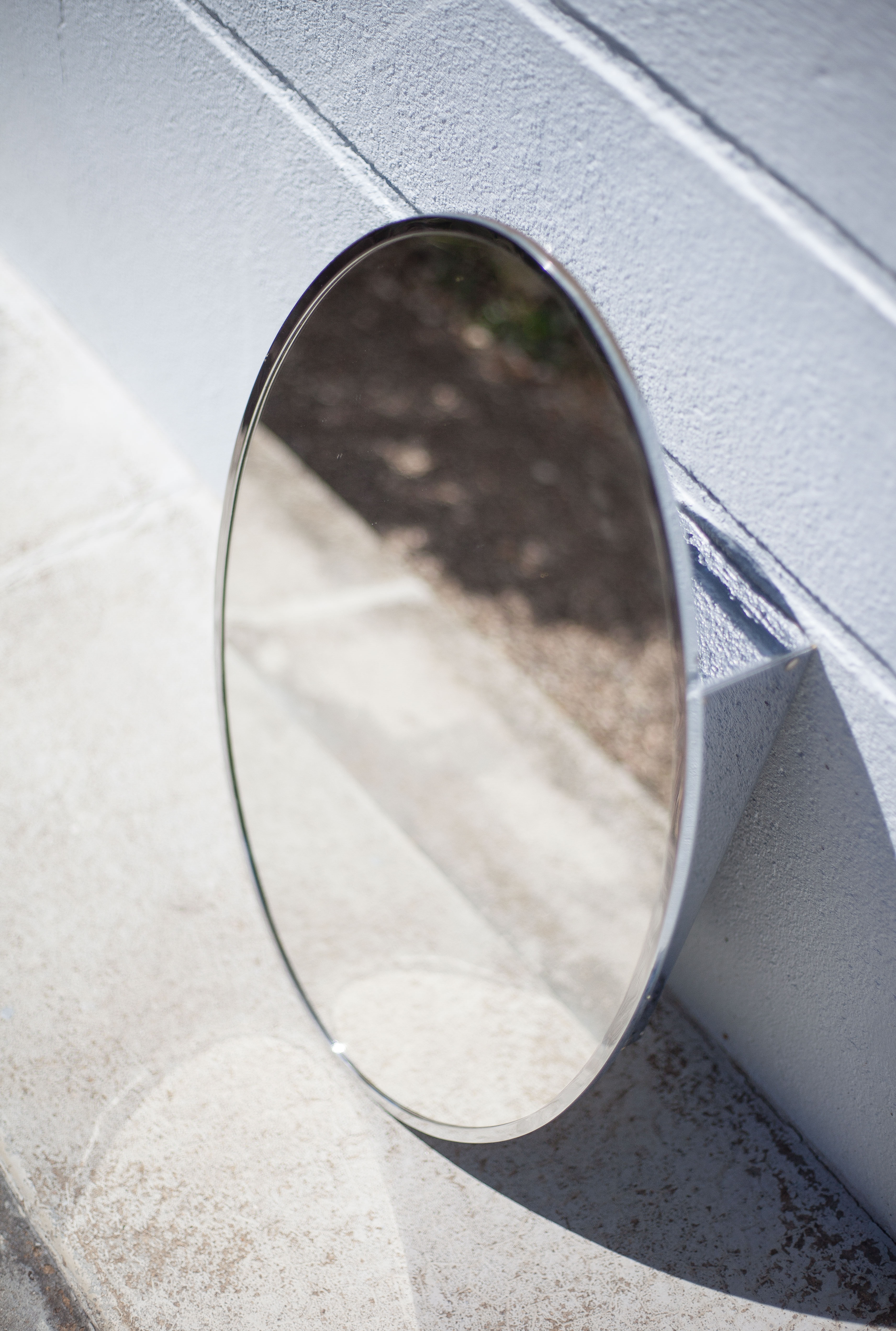 Vintage wall pharmacy, oval mirror cabinet, bathroom, 1 mirror door, shelves