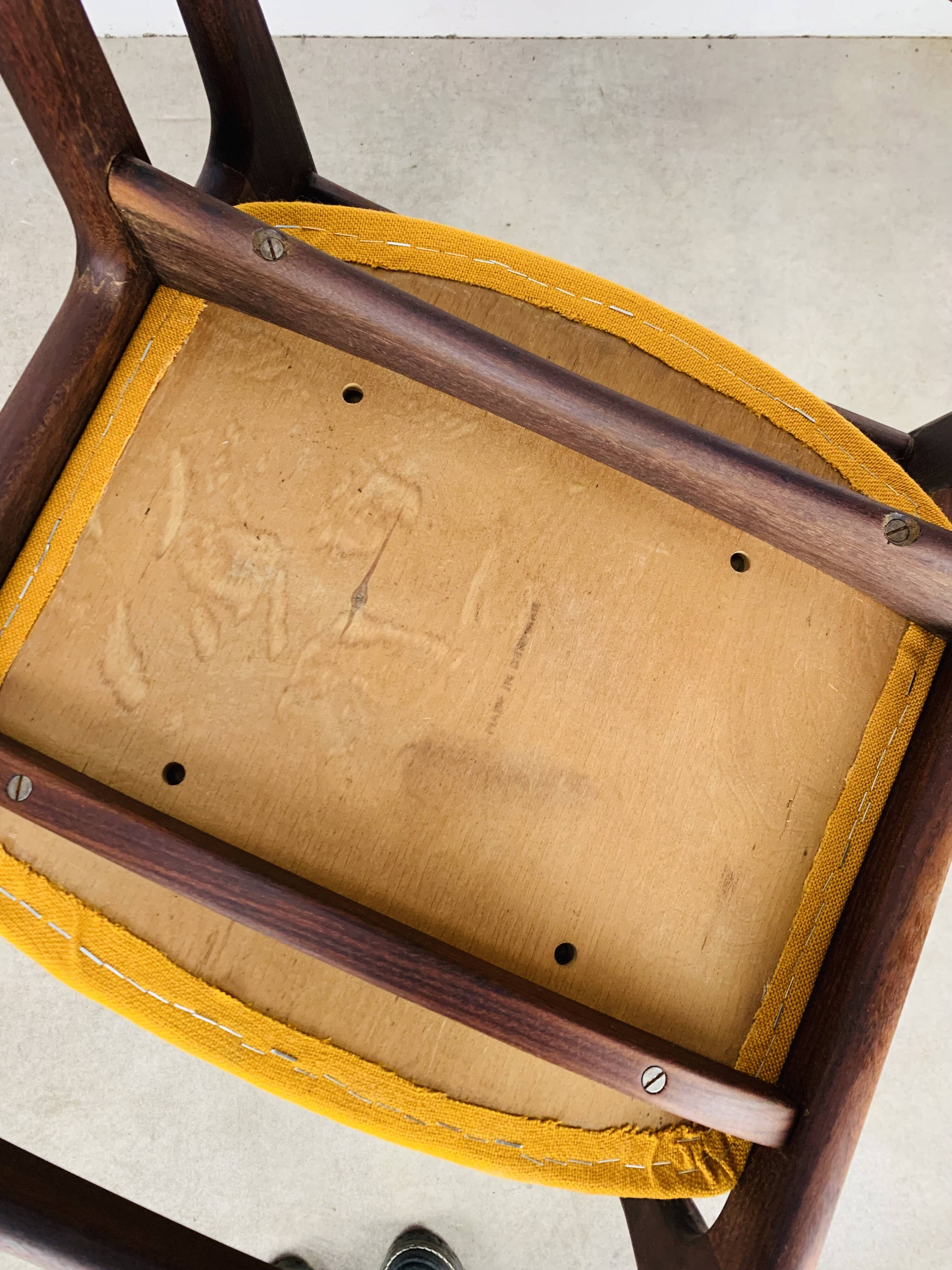 Pair of Danish Scandinavian chairs in rosewood, 1960s.