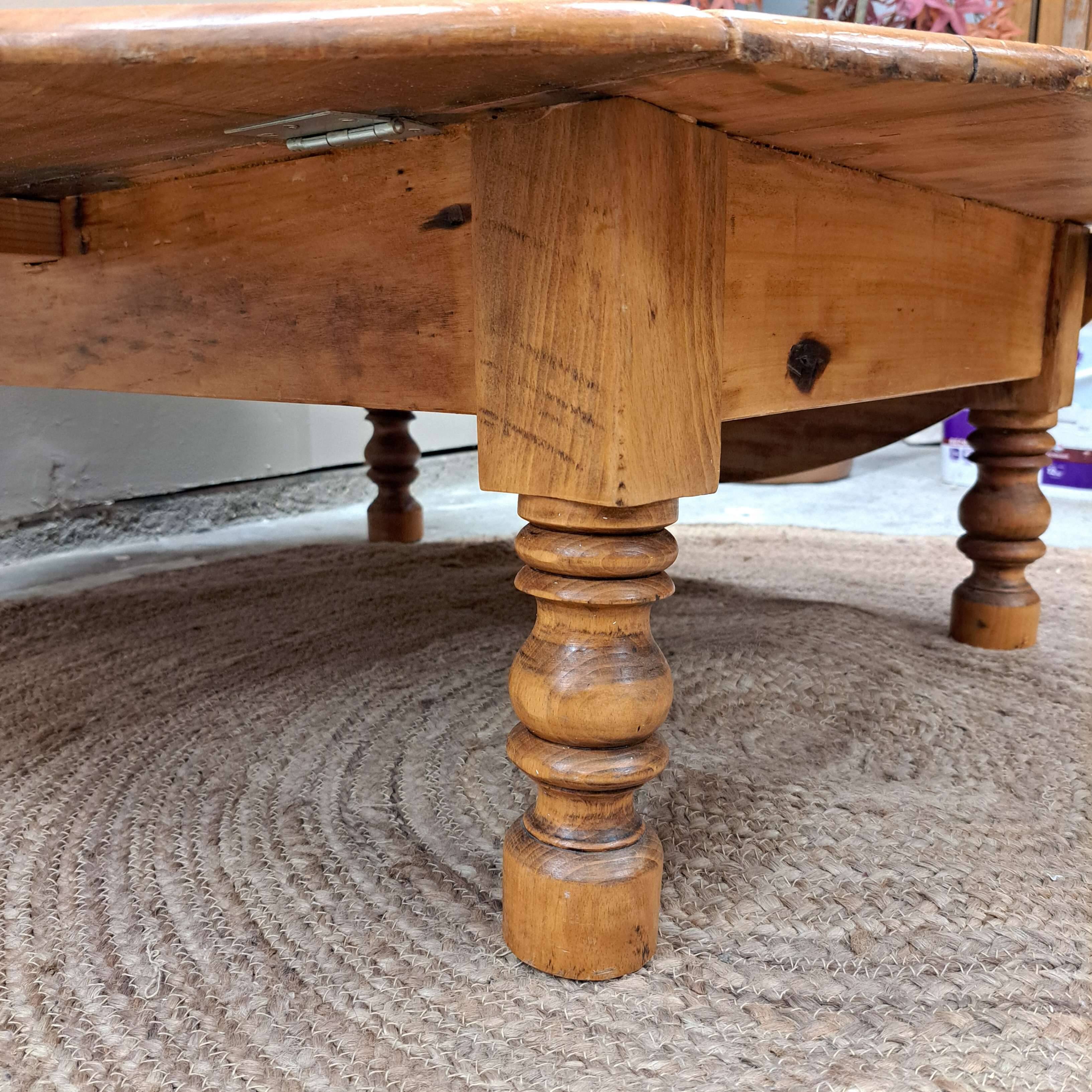 Table basse ronde en bois