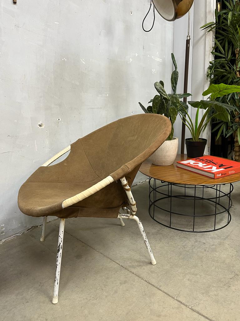 Vintage balloon chair easy chairs Lusch & Co beige