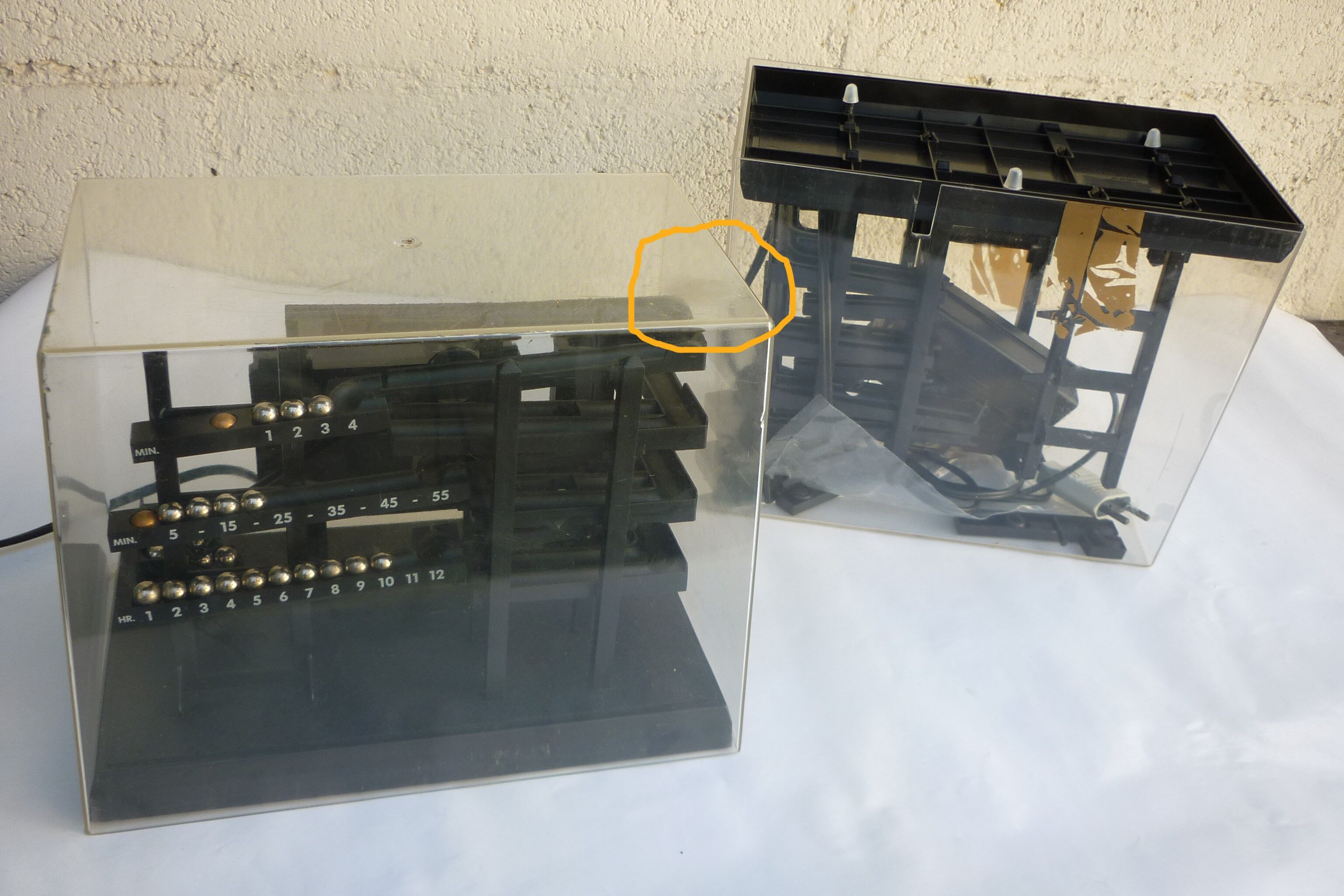 Roll-o-clock Ball Clock-Mattel - 1983