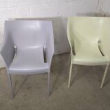 Paire de chaises petits fauteuil Kartell Dr. No Philippe Stark