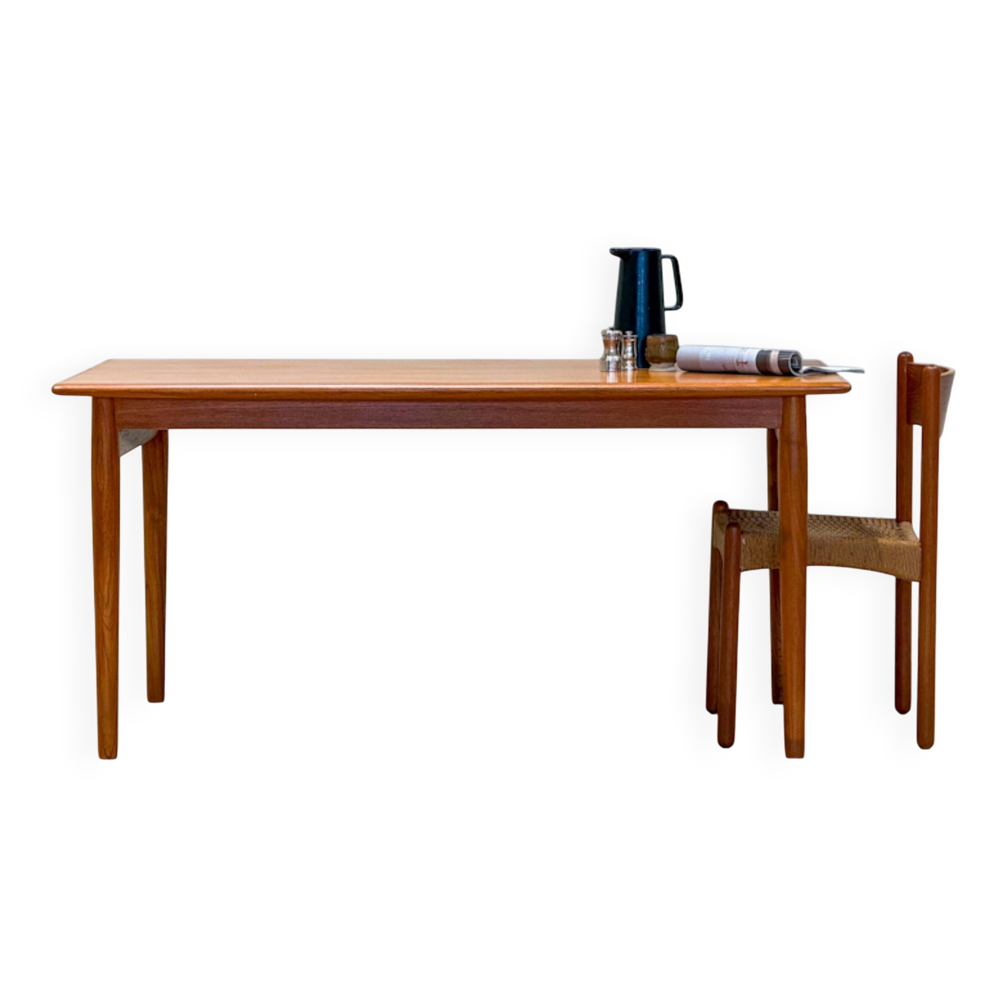 Mid-Century Danish teak extending dining table (Johannes Andersen)