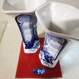 Pair of Dutch jarrones – ceramica delft