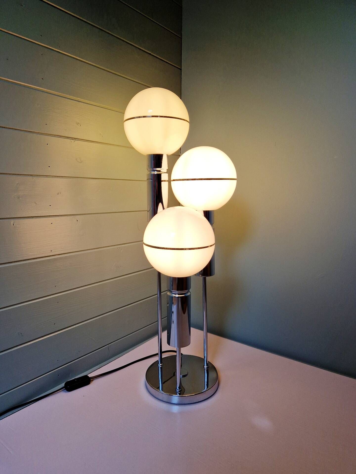 Space lamp in chrome metal and opaline globe, 1970.