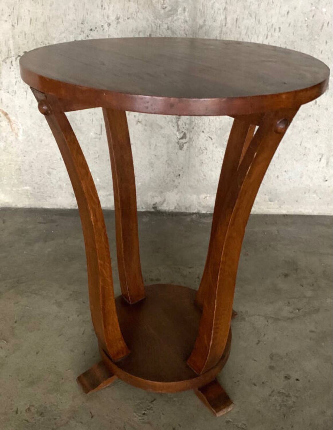 Art deco pedestal table