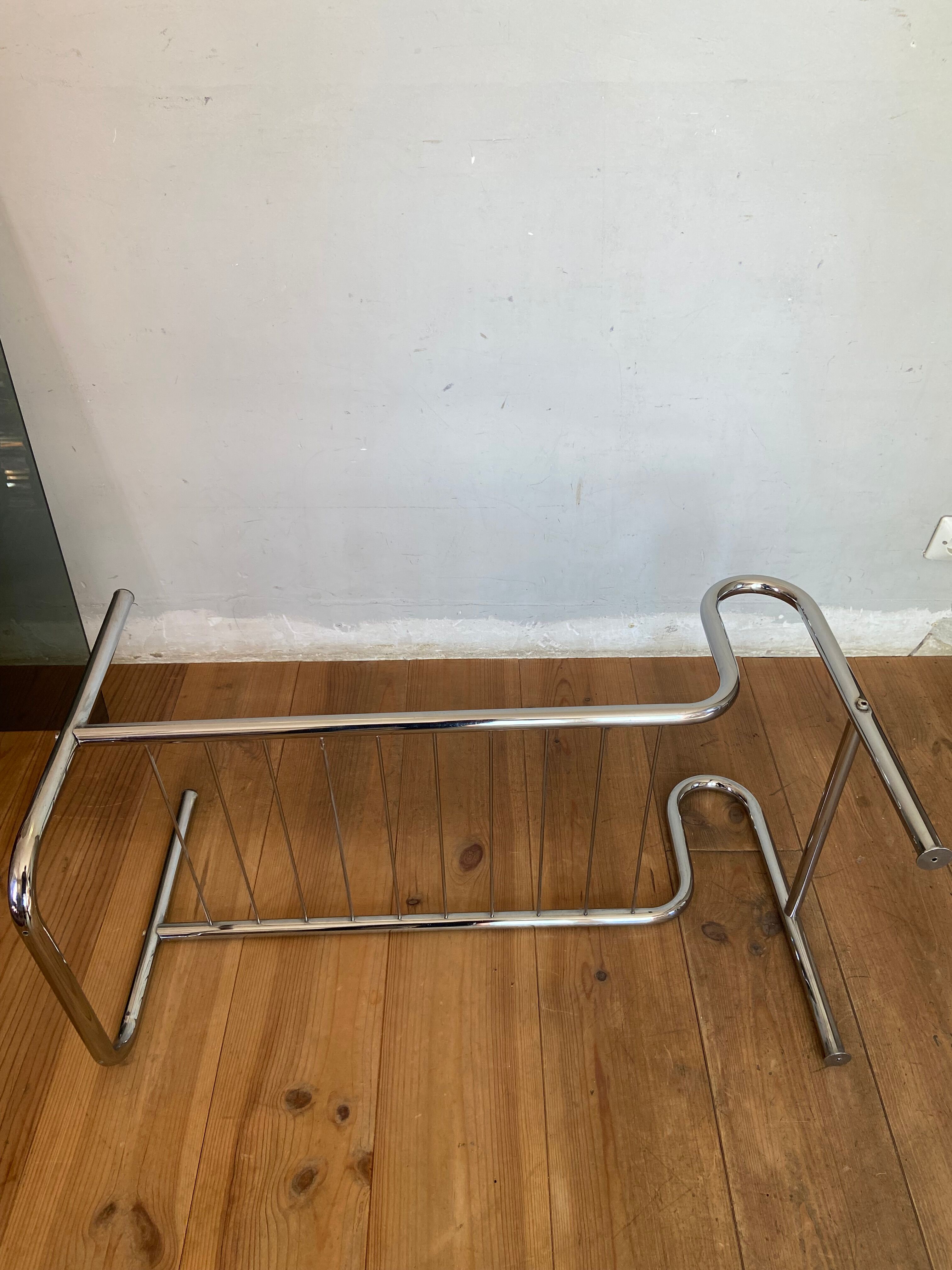 Design coffee table in chrome and smoked glass 60s-70s