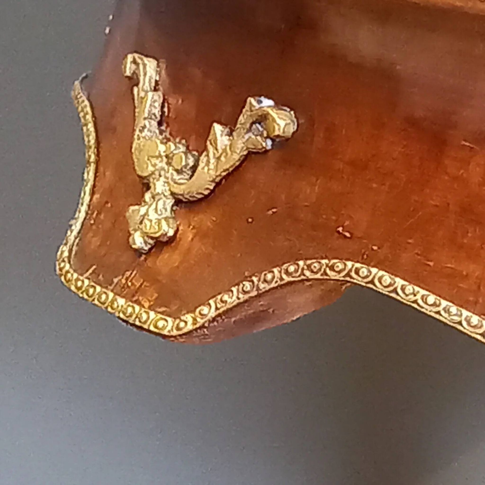 Table d'appoint en bois et marbre, France