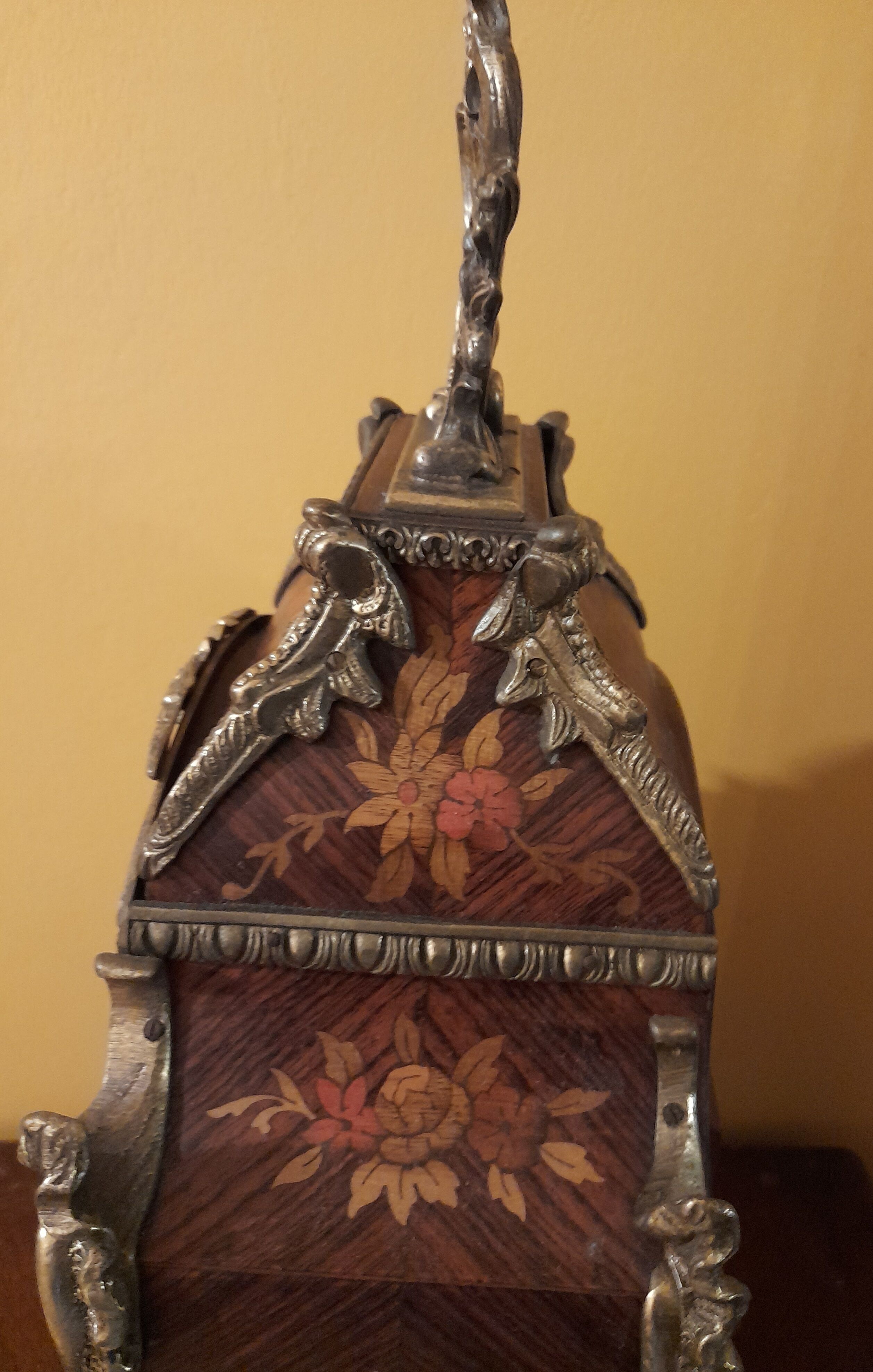 Louis XVI style cartel in Boulle marquetry