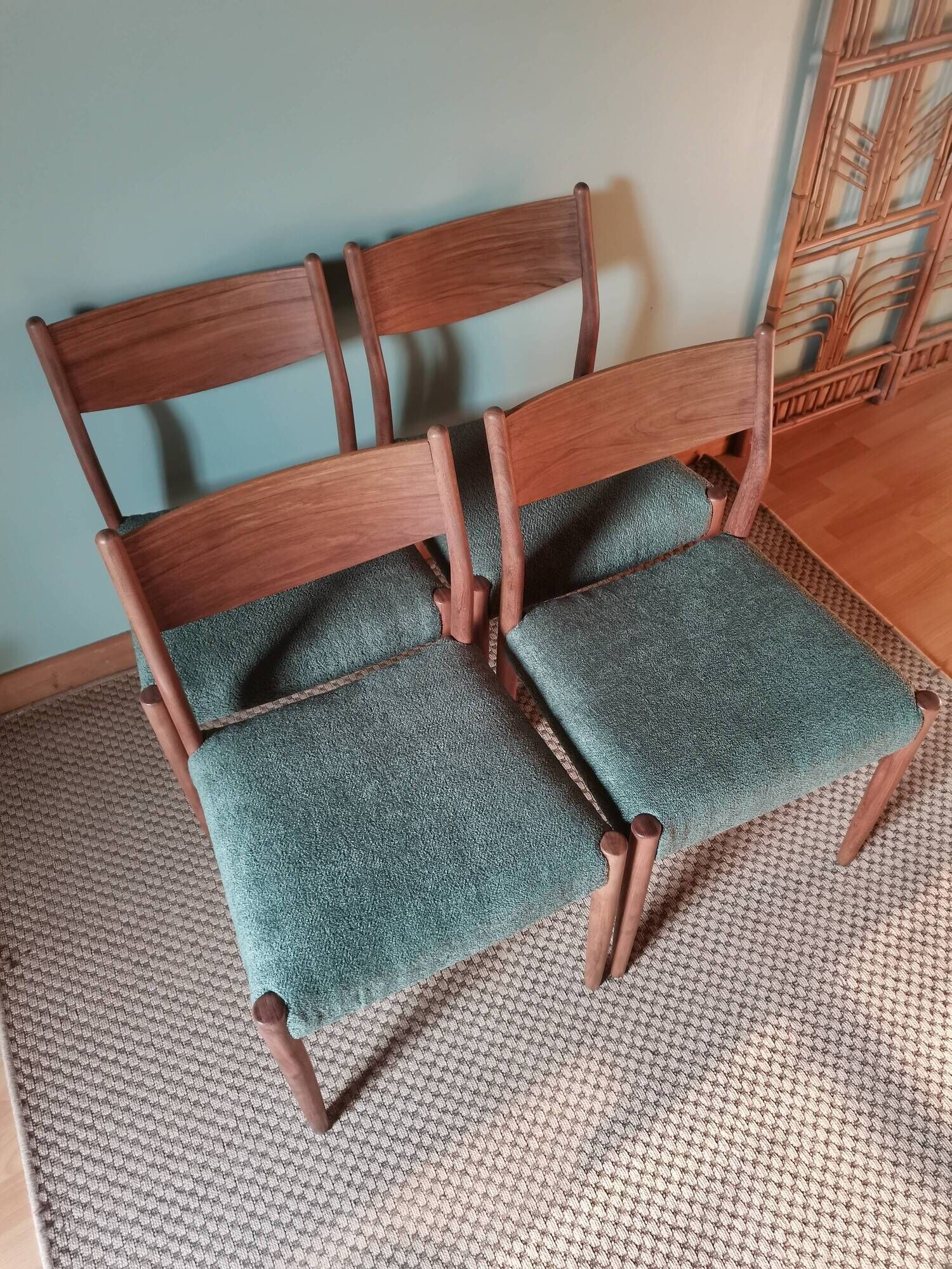 Chaises scandinaves en teck