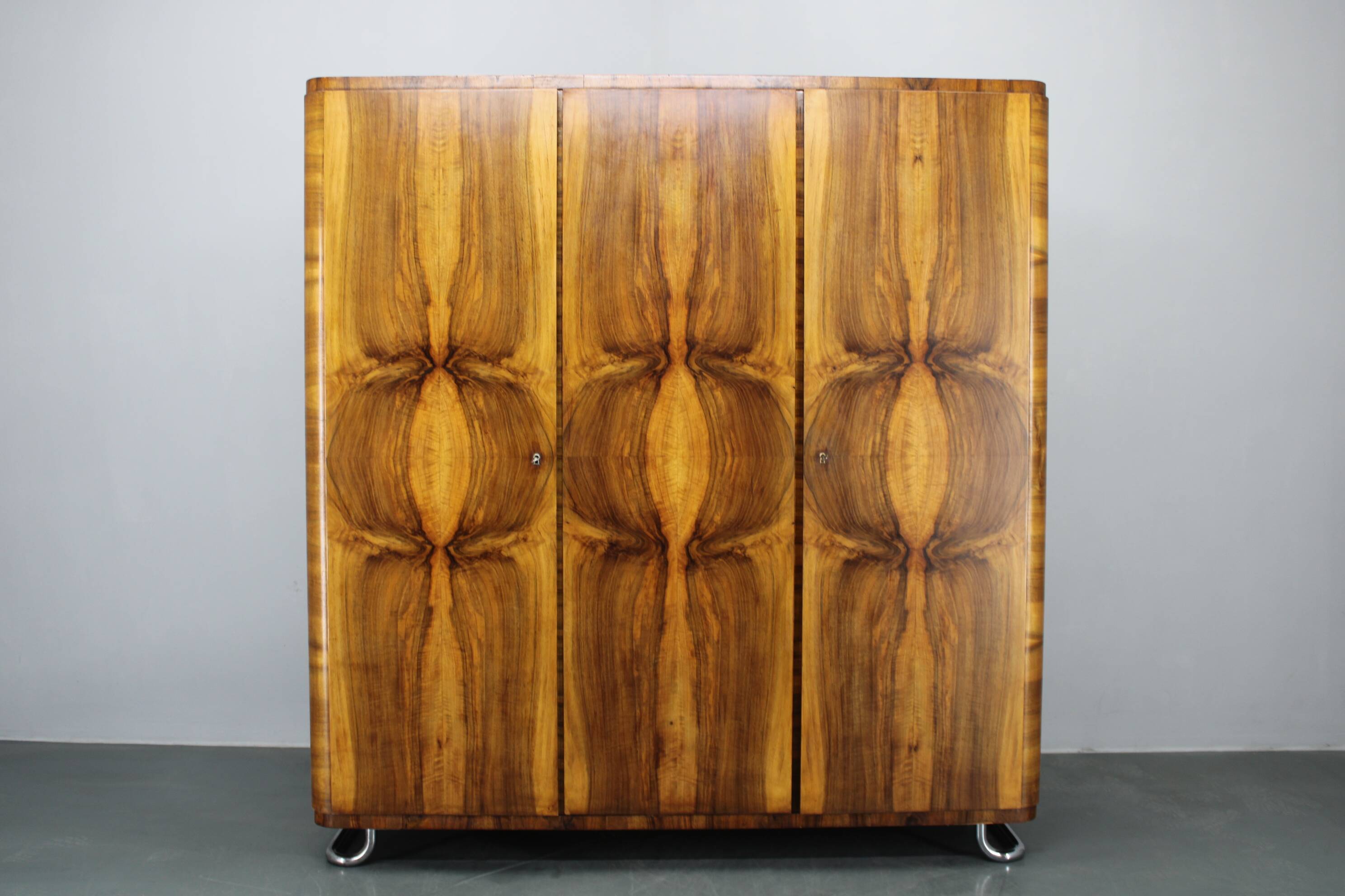 1930s Bauhaus Wardrobe by Vichr & Spol in walnut Finish, Czechoslovakia