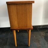 Table de nuit scandinave