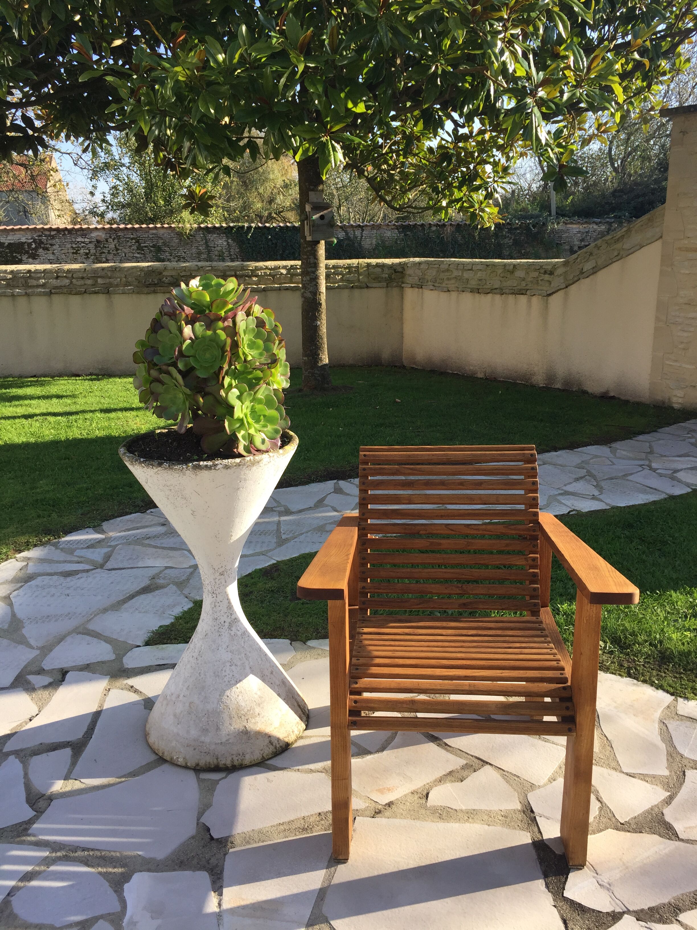 Post-war wooden removable chair