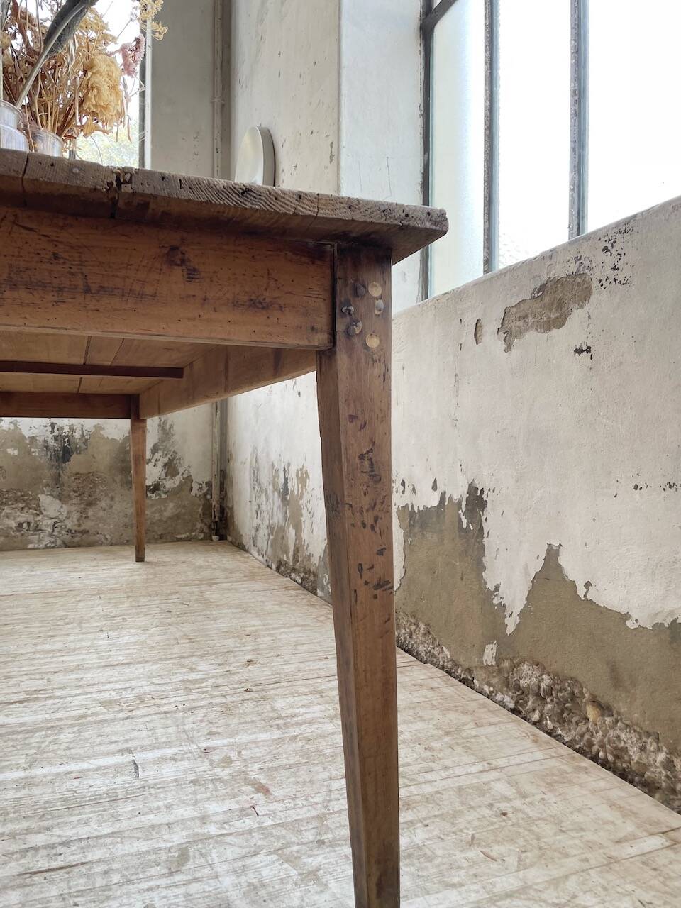 Farmhouse table with spindle legs in oak and pine, 2.5m