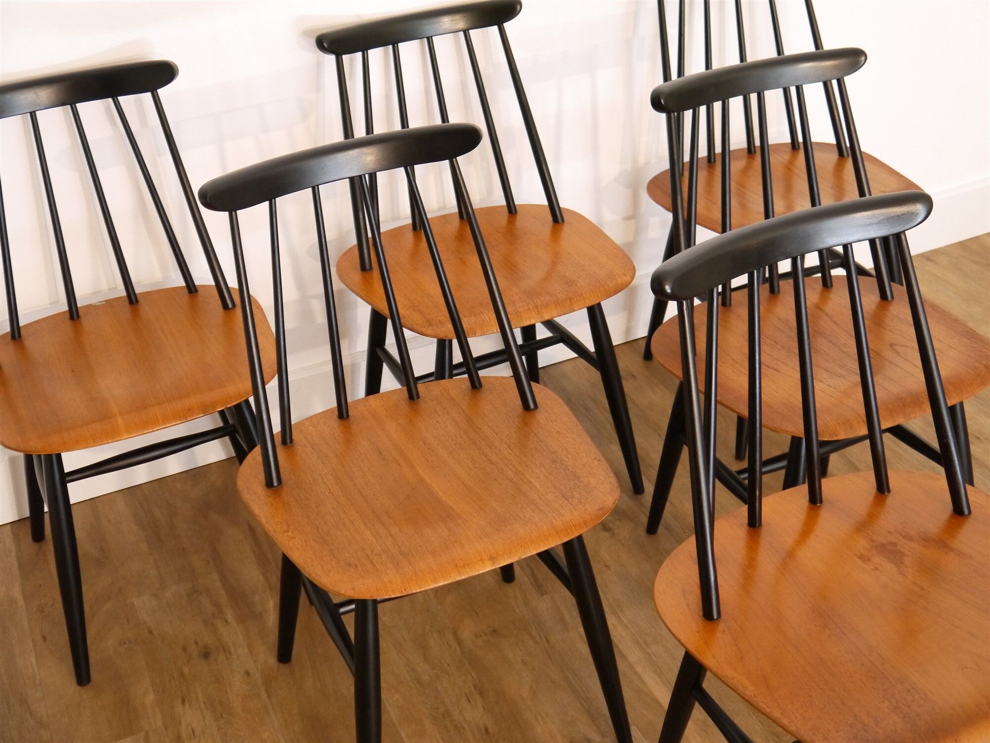 Lot of 6 Fanett chairs by Ilmari Tapiovaara