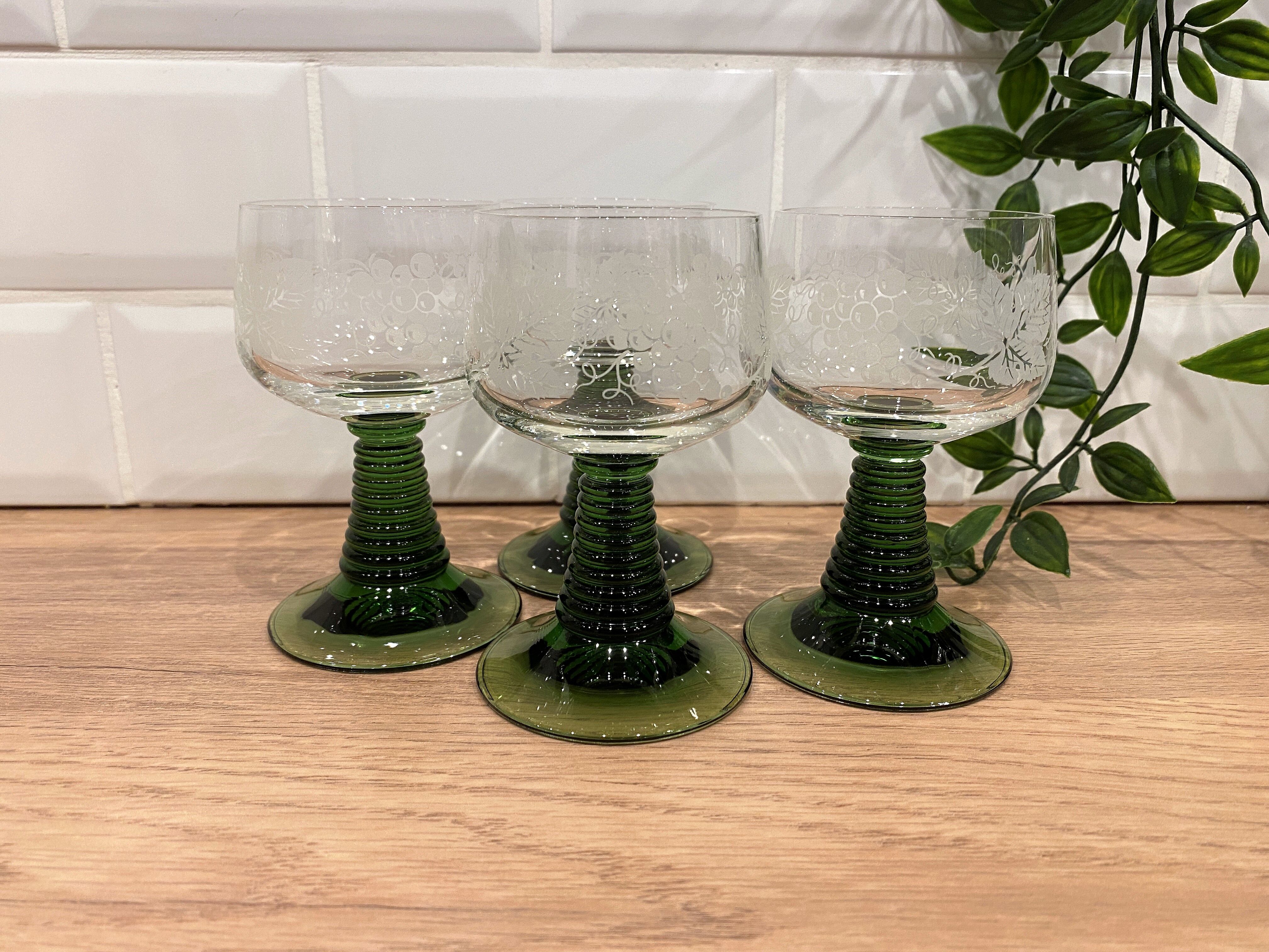 Set of 4 glasses of white wine from Alsace