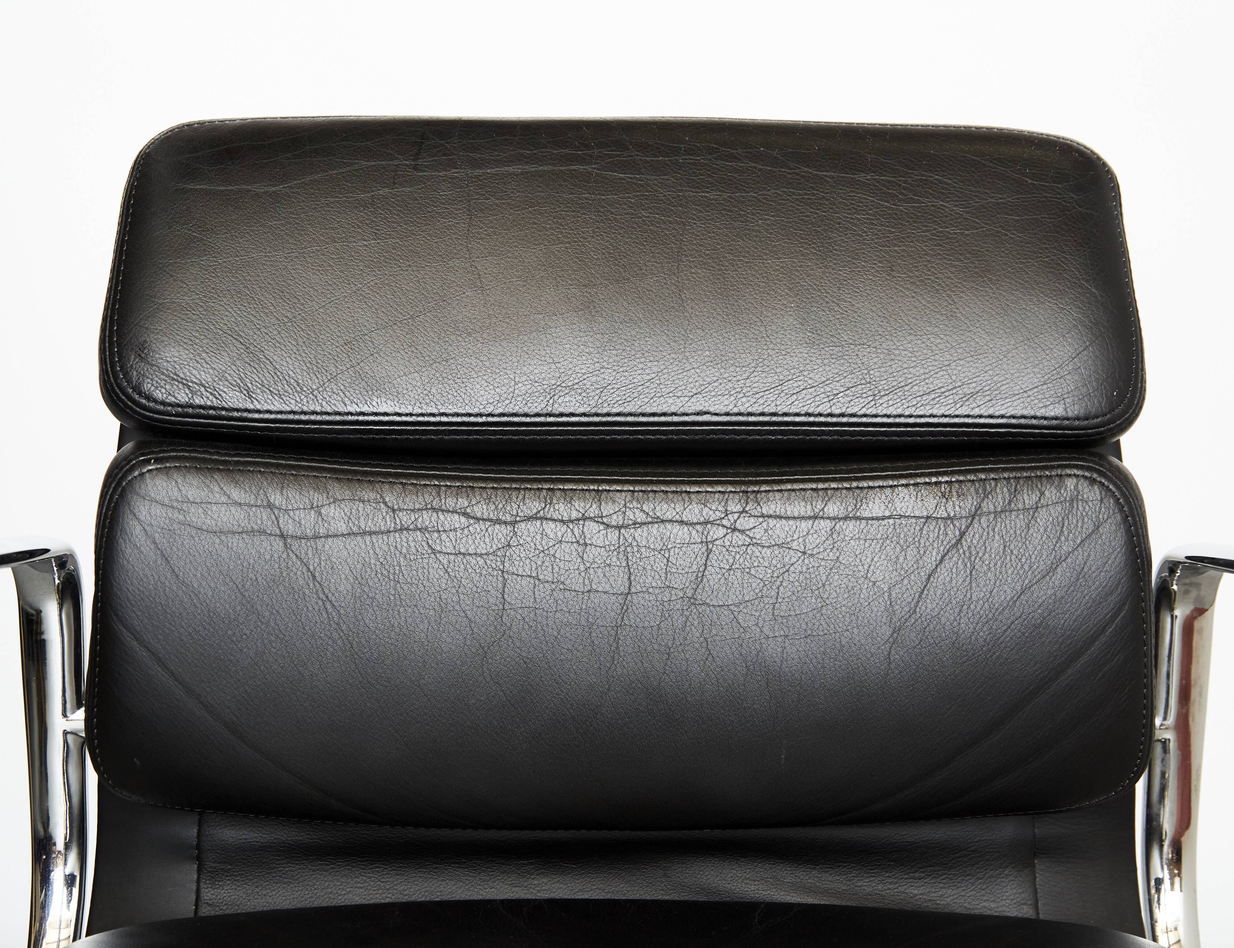 Charles & Ray Eames Chair EA 208 Chair for Vitra