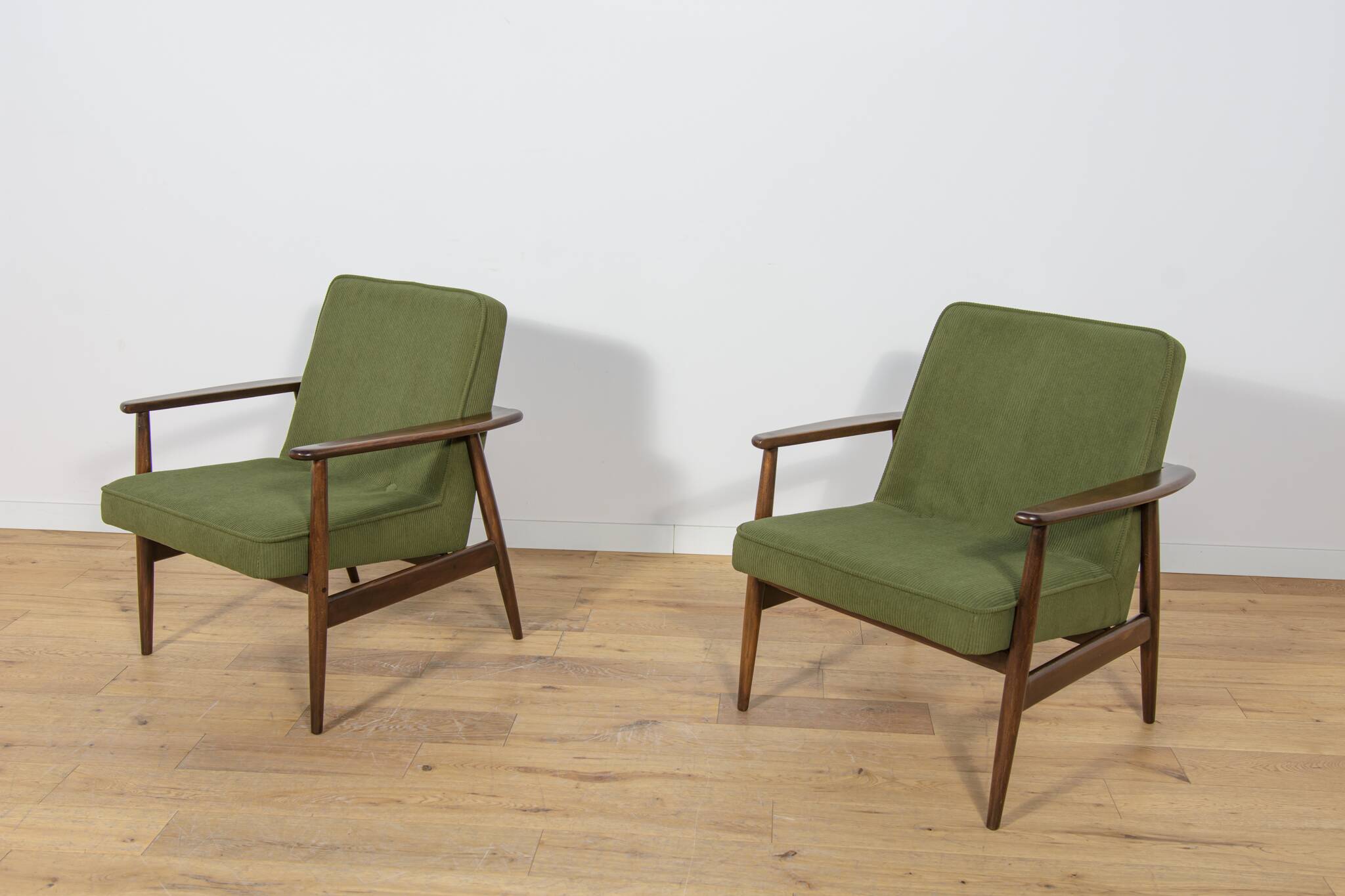 Model 300-192 Armchairs by Juliusz Kędziorek for Gościcińska Fabryka Mebli.