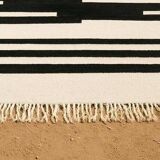 Traditional handwoven Berber rug, size 150 x 260 cm