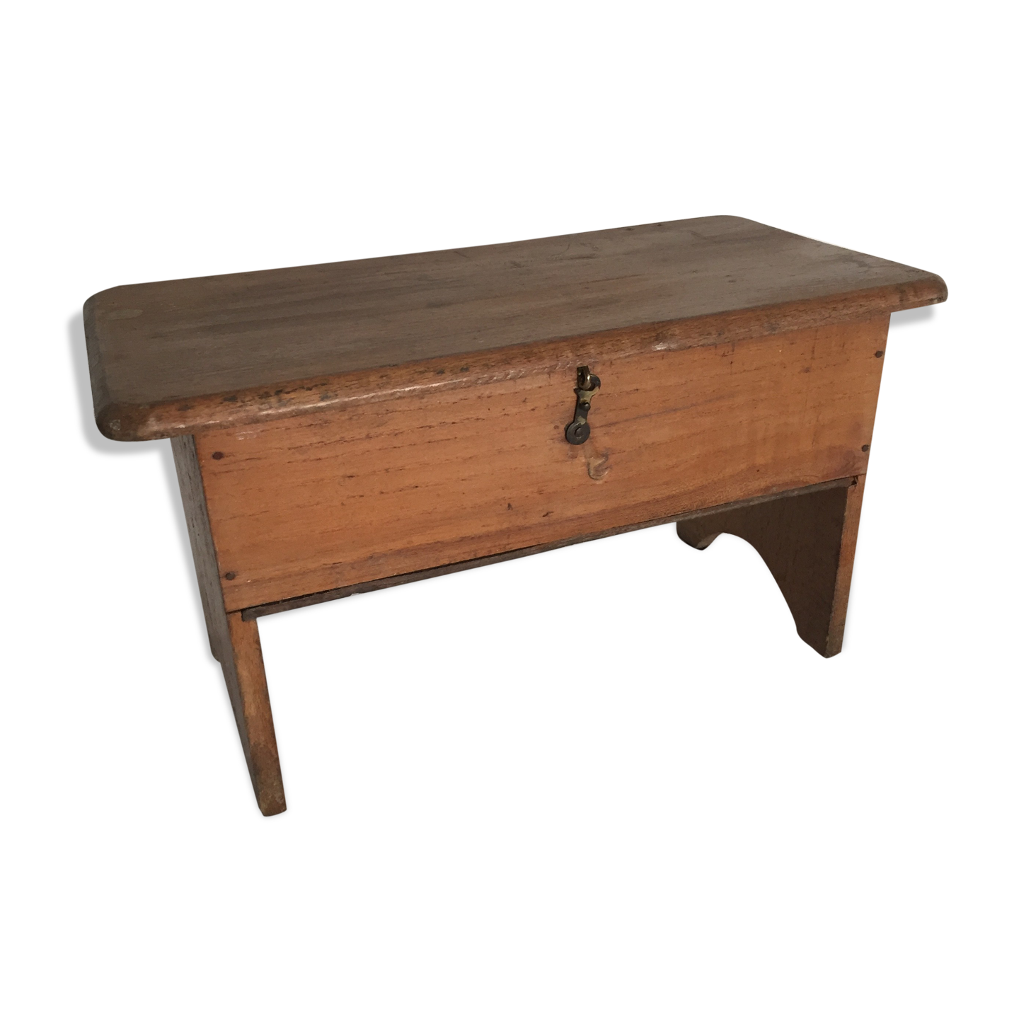 Chest, bench, step-on-it