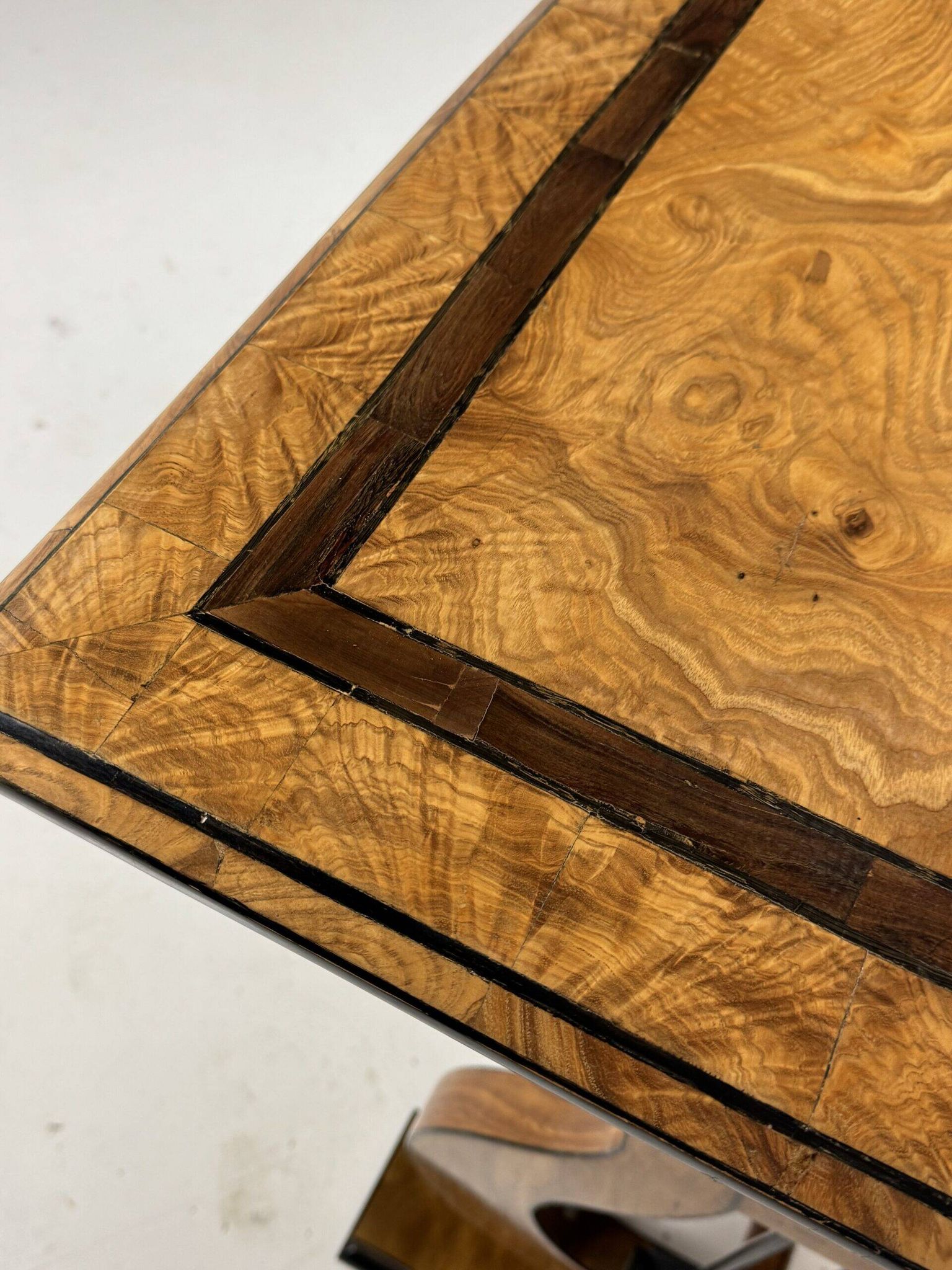 Bureau Biedermeier, table de centre