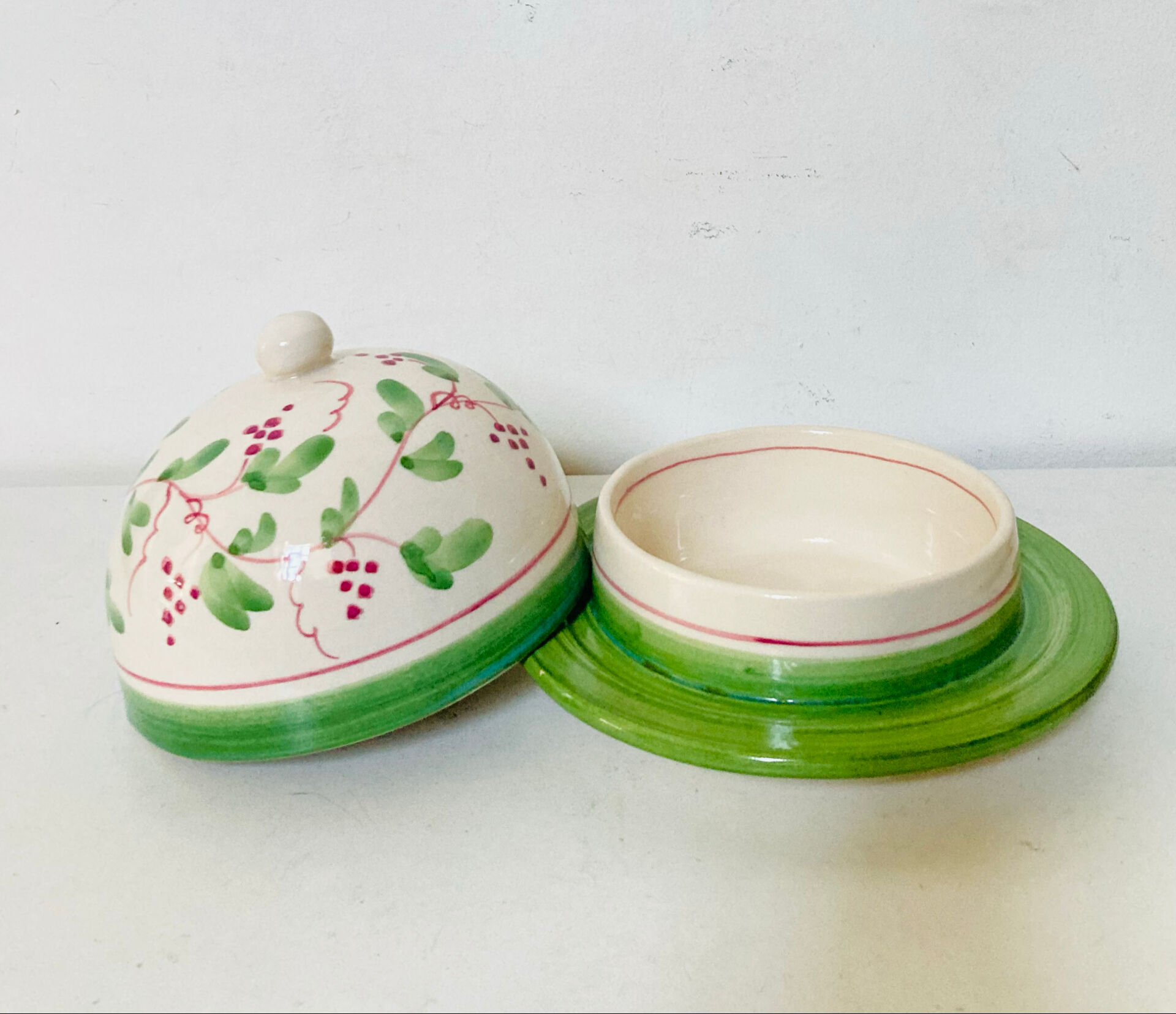 Butter bell in faience from the 20th century signed Mesves R.R Renaud Rémusat.