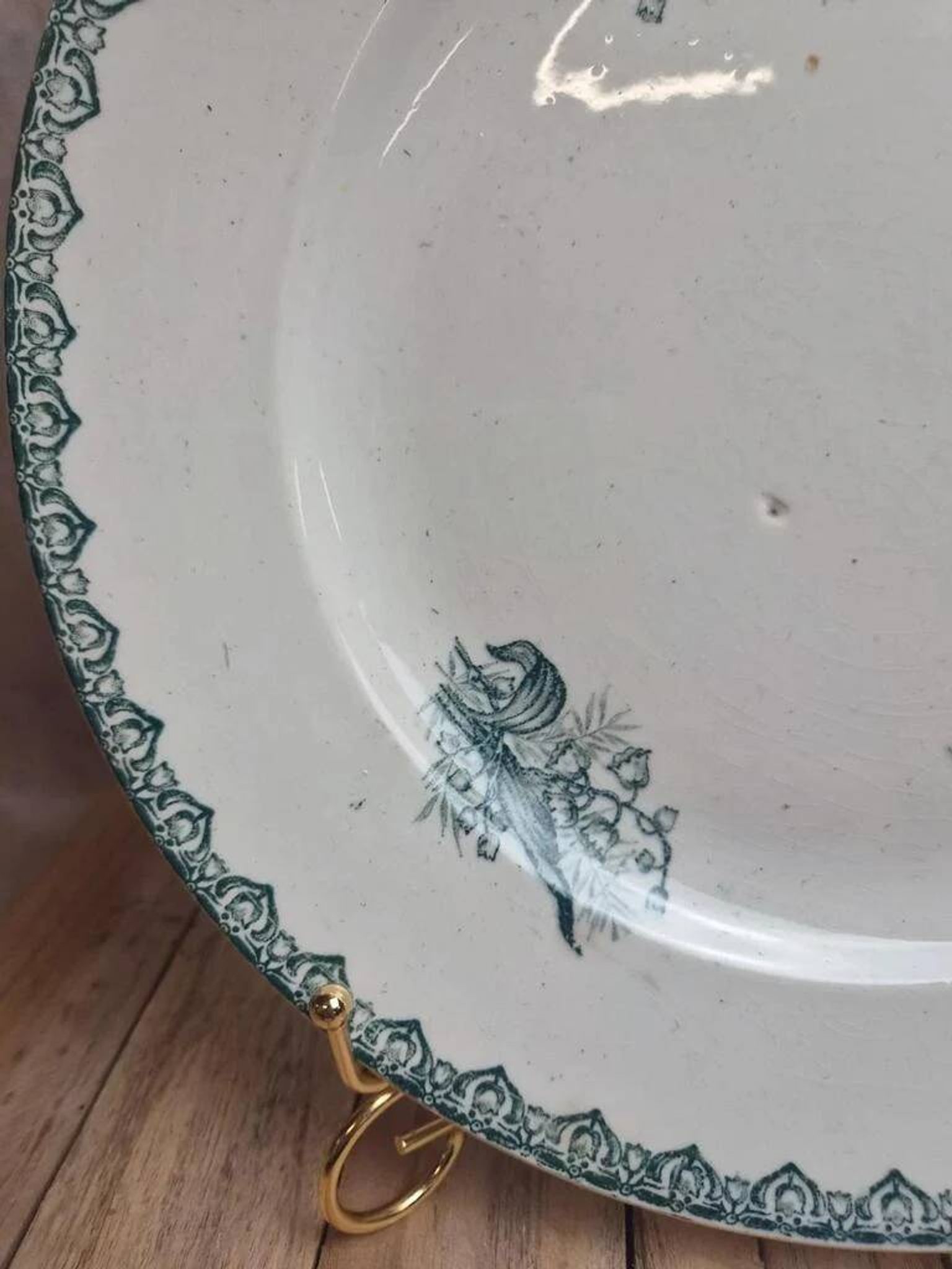 Large round antique ironstone plate, Saint-Amandinoise – Model Lily of the Valley