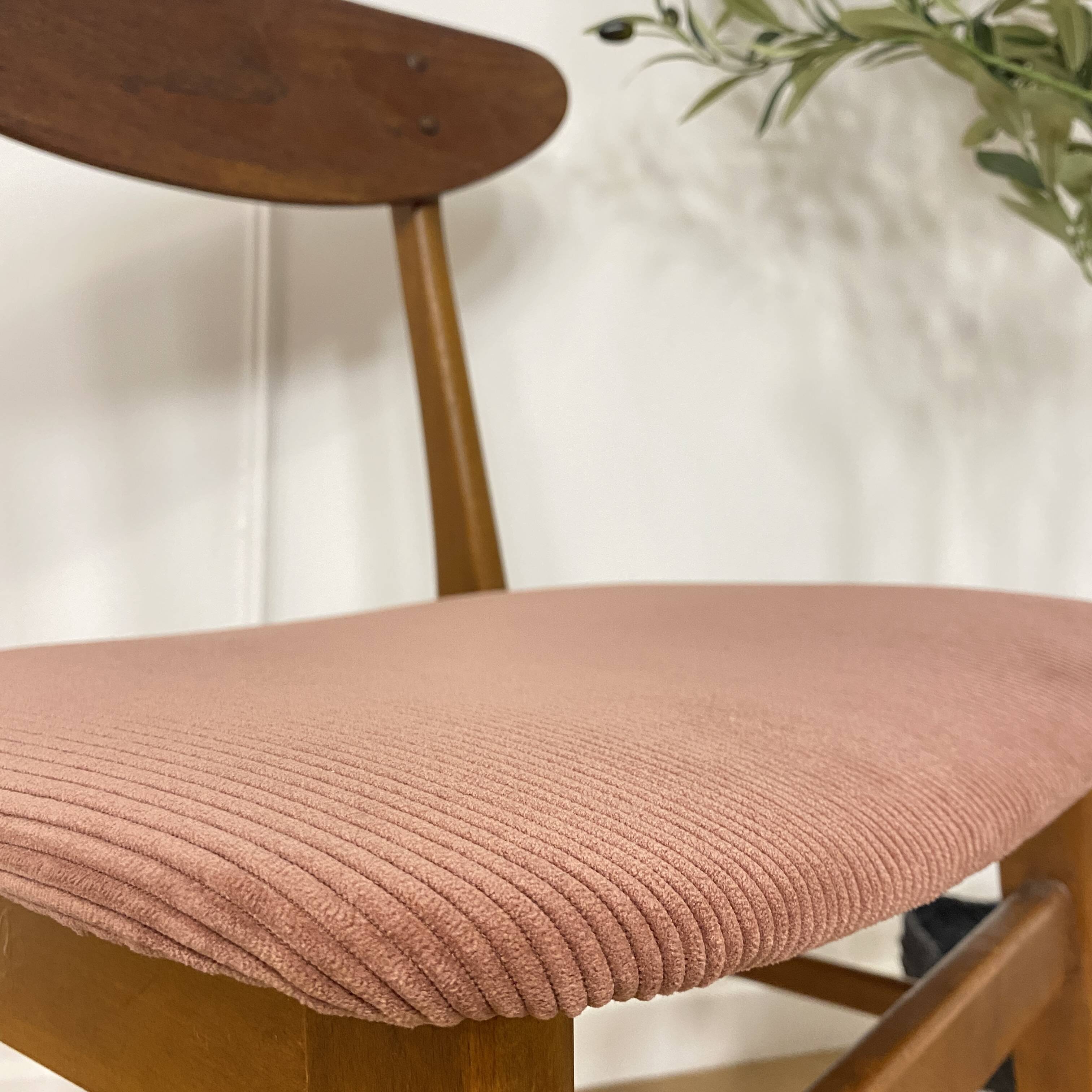 Vintage chair model 210 by farstrup