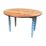 Walnut Round Table