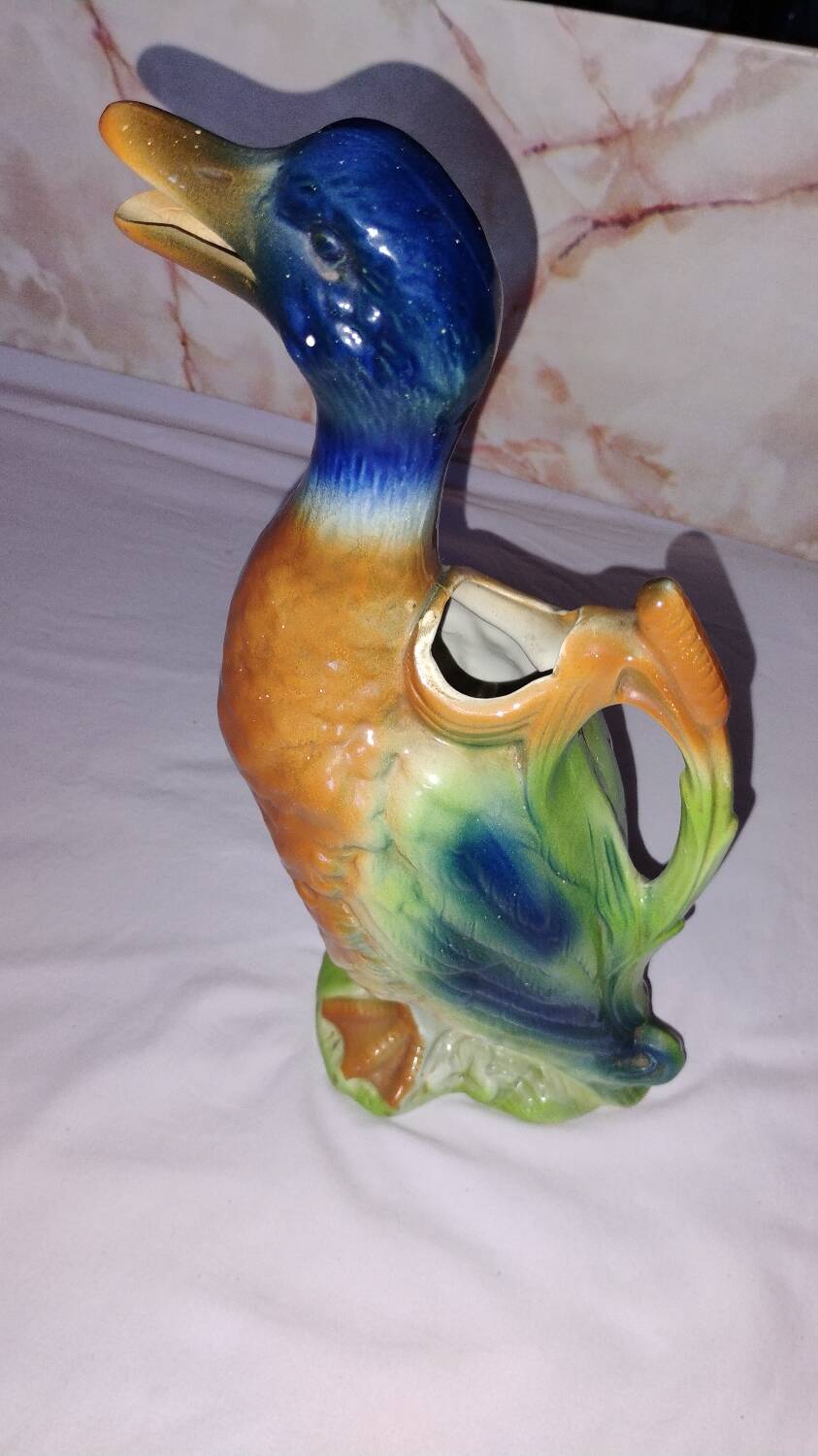 Duck pitcher