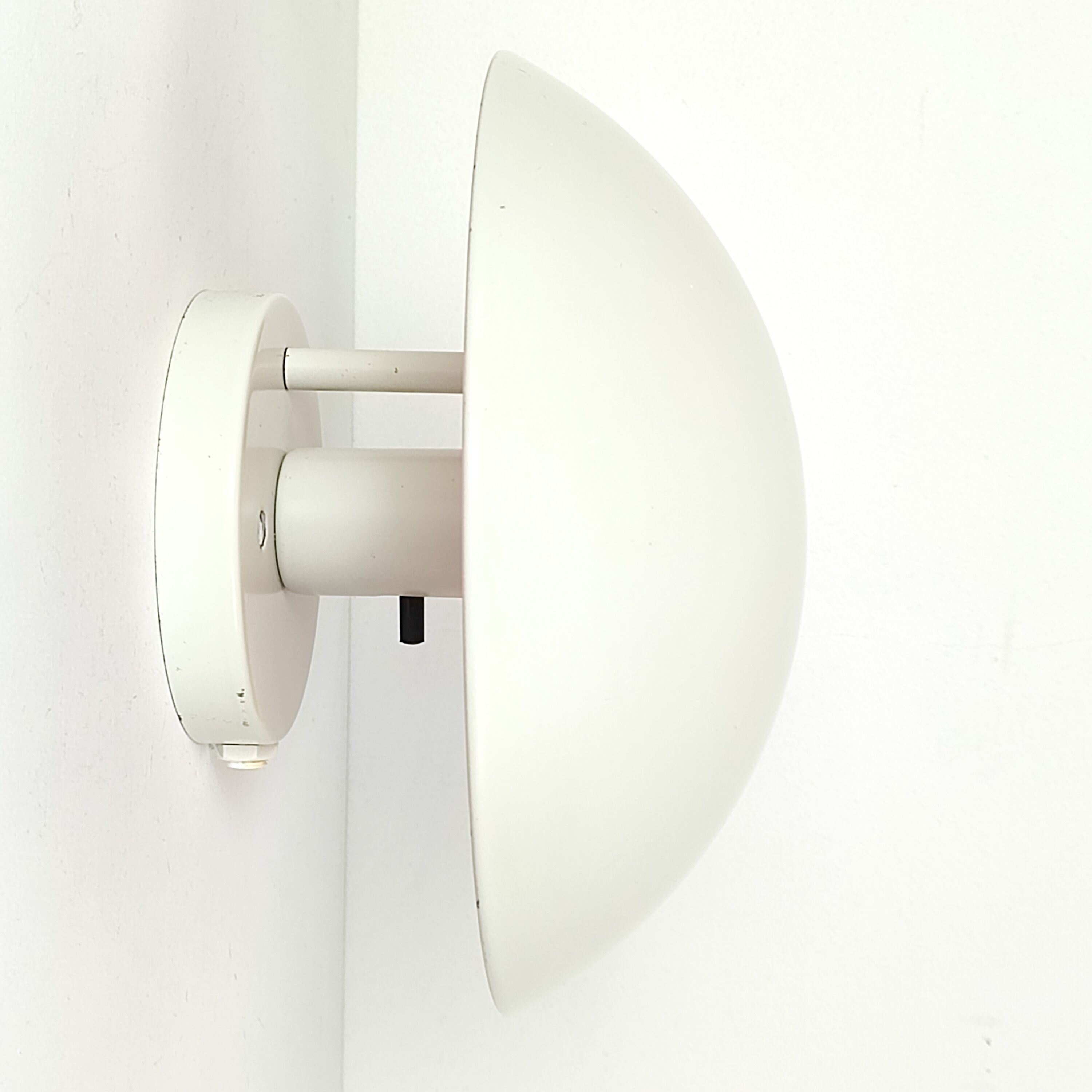 Louis Poulsen wall lamp