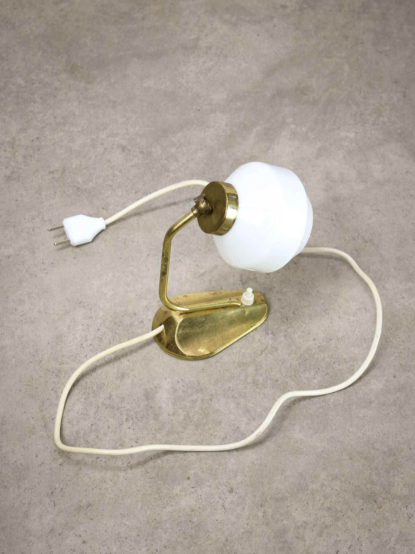 Mid-Century Italian Brass and Opaline Table Lamp