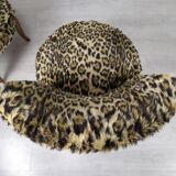 Pair of leopard bridge heaters