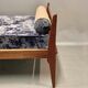Canapé lit ou daybed velours et liège gris 1950