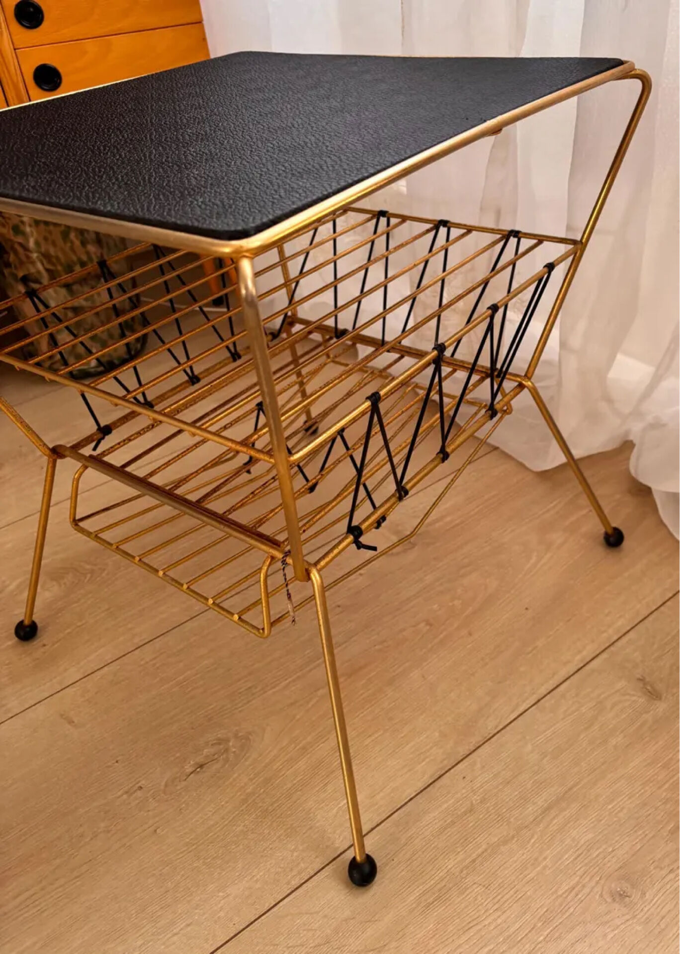 Table d’appoint trèfles