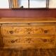 Meuble de métier en chêne clair bois sculpté