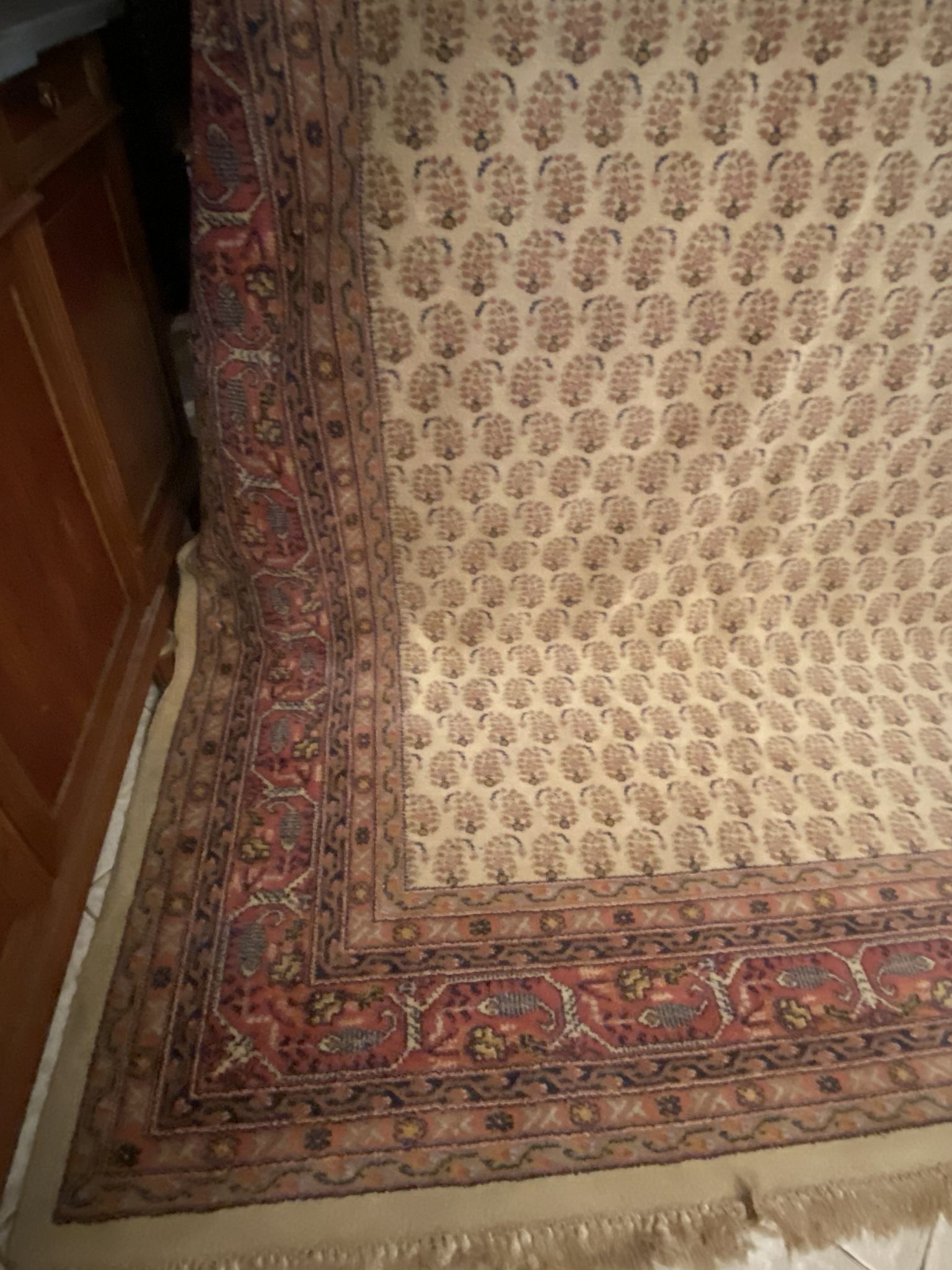 Tapis d'Orient en laine entièrement réalisé à la main
