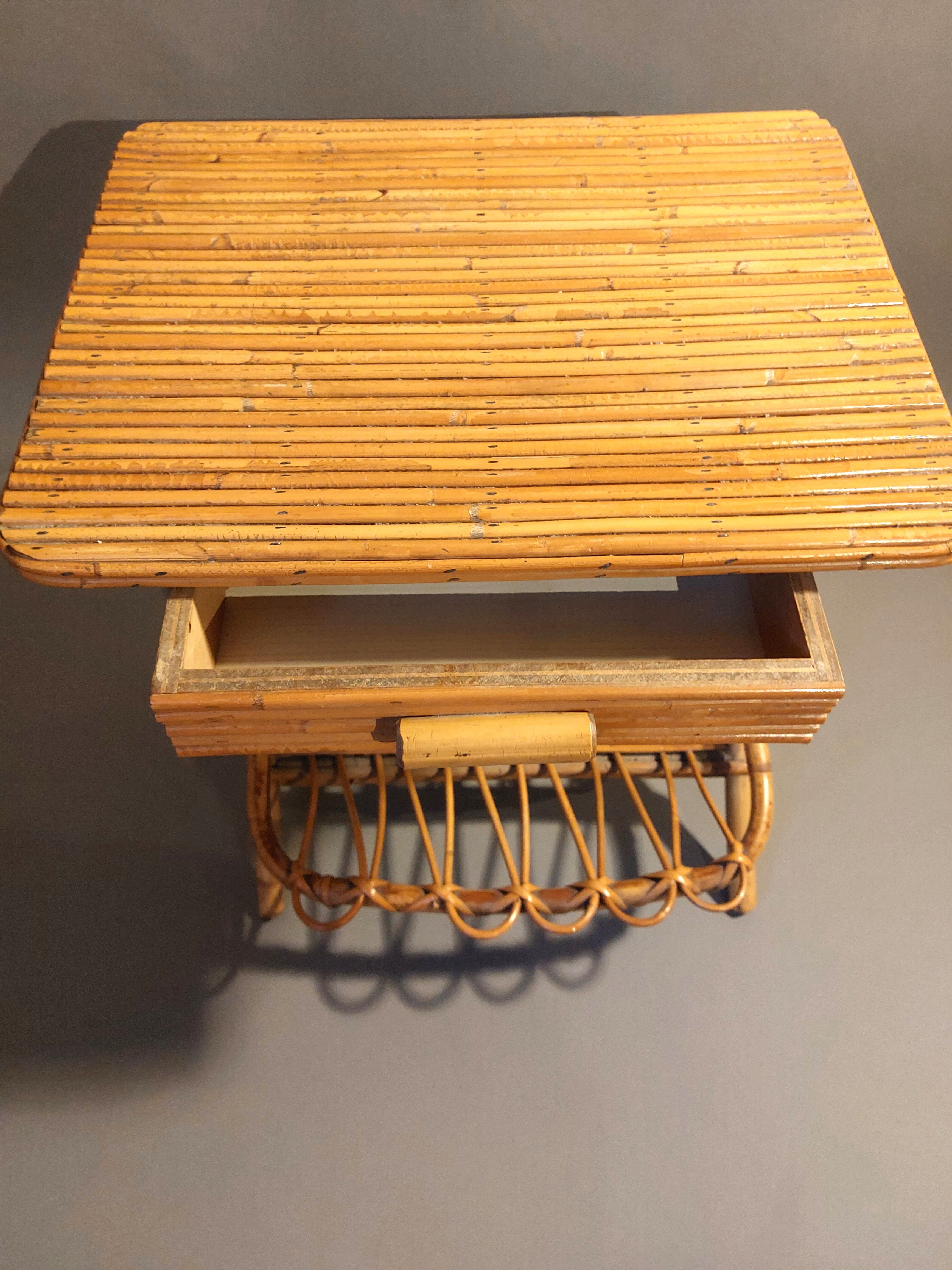 Bedside table magazine rack rattan and bamboo vintage 1960/1970.