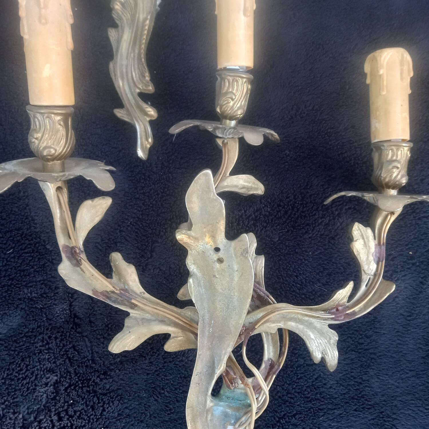 4 large bronze wall lights 3 louis xv rocaille lights