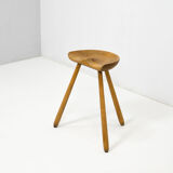 Tabouret sculptural en bois de hêtre design danois