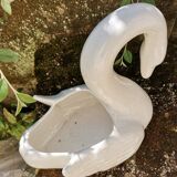 Swan hide-pot