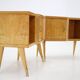 Paire de tables de chevet italiennes des années 1960 en finition brillante