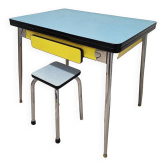 Two-tone formica table