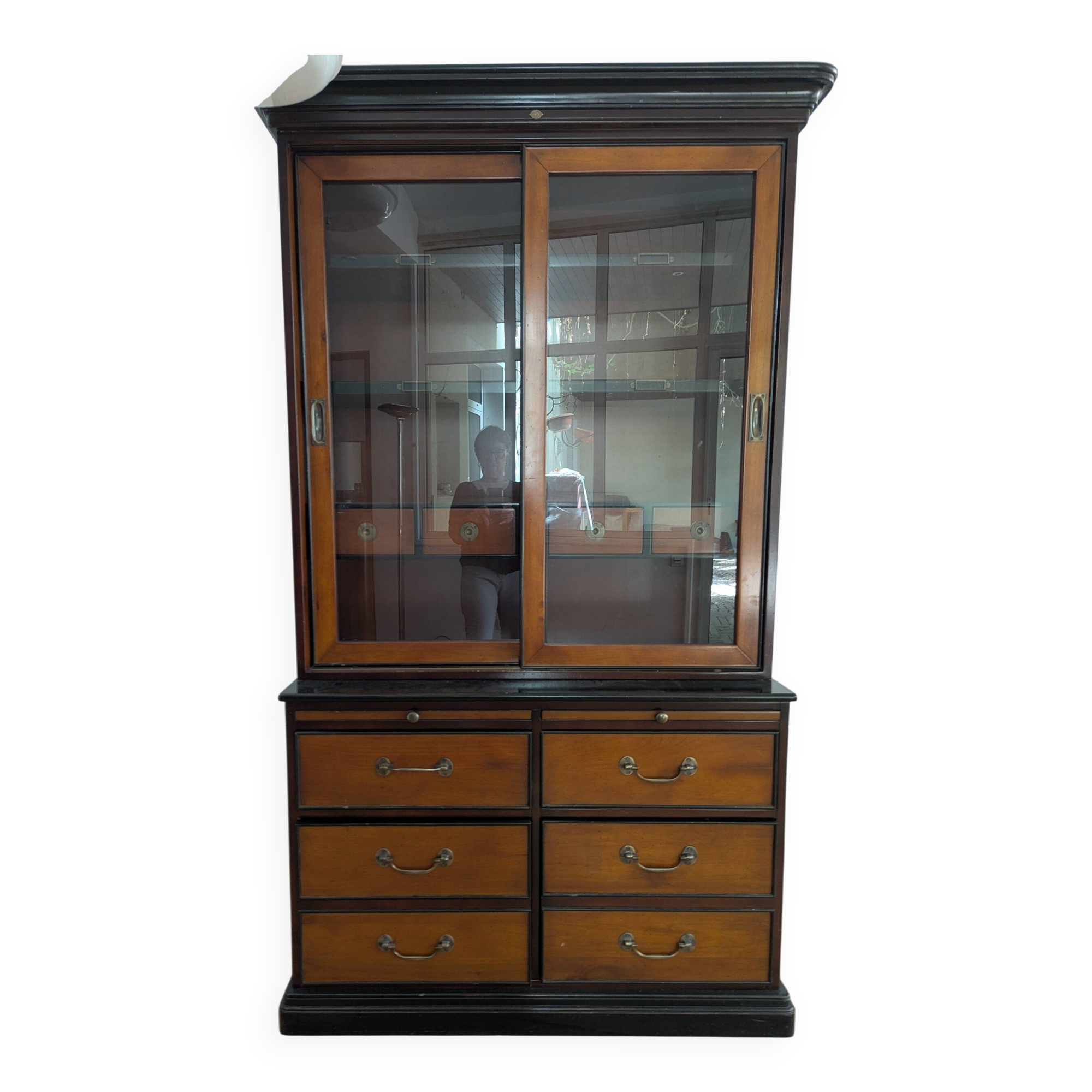 Dresser by Mare per Terram by Land and by Sea