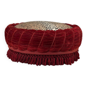 Grand pouf en velours - 1880