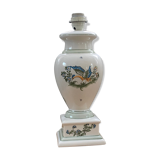 Pied de lampe ancien en porcelaine de Moustiers