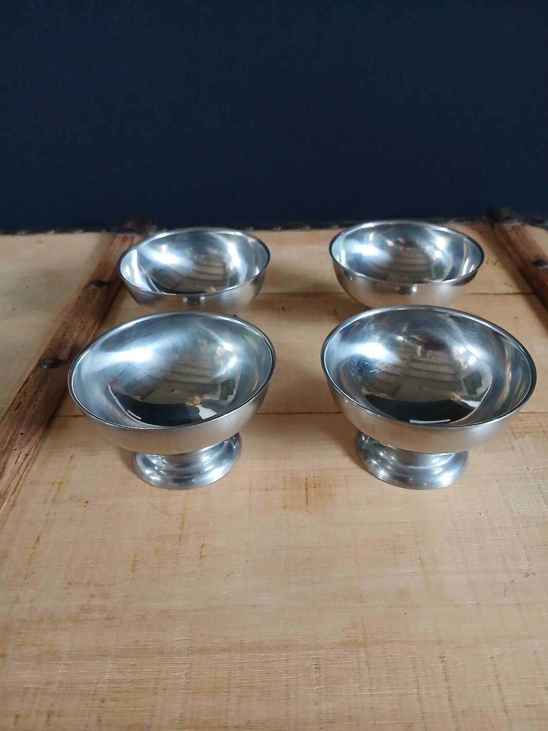 4 stainless steel ice cream cups